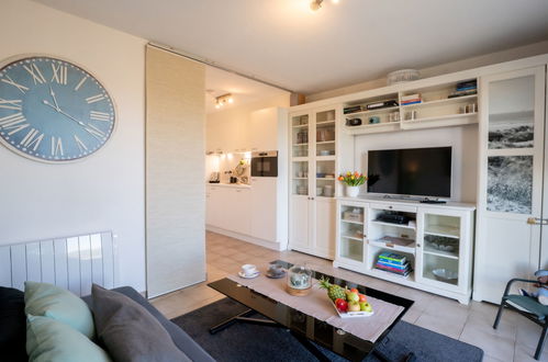 Photo 9 - 1 bedroom Apartment in De Haan with swimming pool and garden