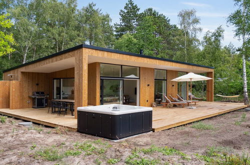 Foto 35 - Casa de 4 quartos em Højby com terraço e sauna