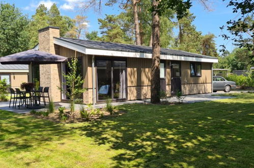 Photo 1 - Maison de 2 chambres à Arnhem avec piscine et jardin