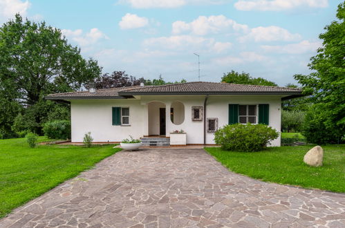 Photo 1 - Maison de 2 chambres à Villa Guardia avec jardin et terrasse