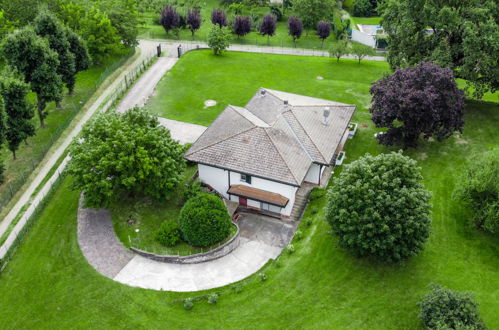 Photo 4 - Maison de 2 chambres à Villa Guardia avec jardin et terrasse