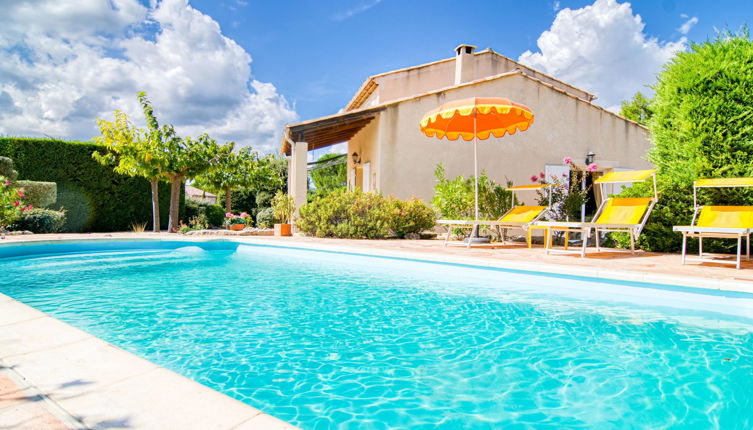 Foto 1 - Casa de 4 quartos em Nans-les-Pins com piscina privada e jardim