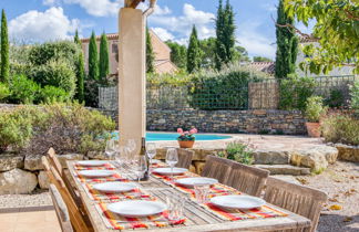 Foto 2 - Casa de 4 quartos em Nans-les-Pins com piscina privada e jardim