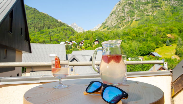 Photo 1 - Appartement de 2 chambres à Saint-Colomban-des-Villards avec terrasse et vues sur la montagne