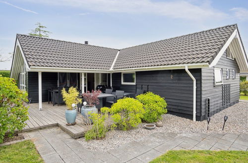 Photo 8 - 3 bedroom House in Juelsminde with terrace and hot tub