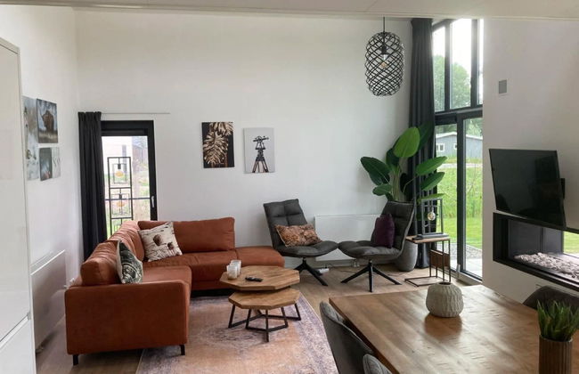 Casa de 3 quartos em Biddinghuizen com piscina e terraço - Foto 1