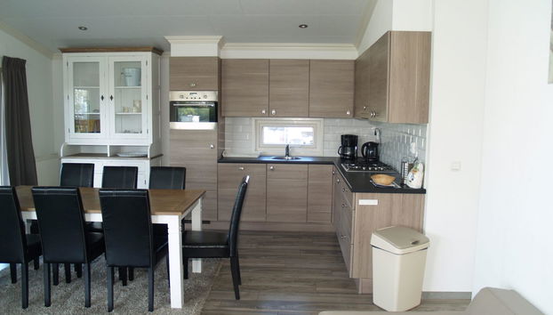 Casa con 4 camere da letto a IJhorst con piscina e terrazza - Foto 3