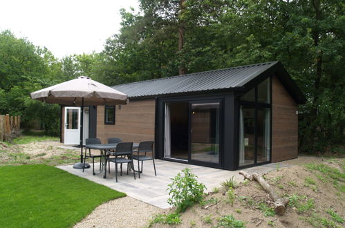 Photo 1 - Maison de 2 chambres à Ruinen avec piscine et terrasse