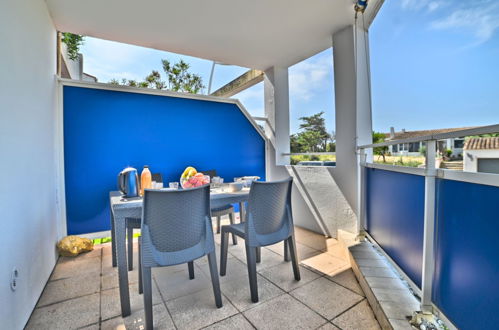 Photo 13 - 1 bedroom Apartment in Saint-Pierre-d'Oléron with swimming pool and sea view
