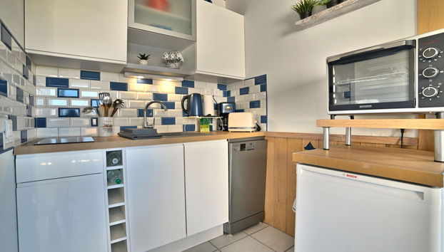 2 bedroom Apartment in Saint-Pierre-d'Oléron with swimming pool and terrace - Photo 5