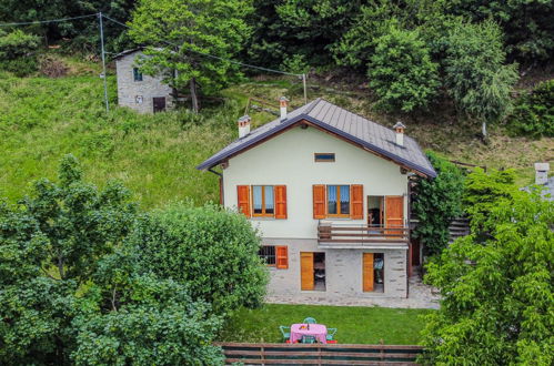 Photo 6 - Maison de 2 chambres à Civo avec jardin et vues sur la montagne