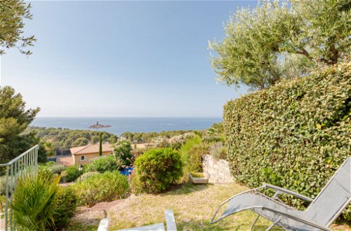Foto 17 - Casa de 2 quartos em Saint-Raphaël com piscina e vistas do mar