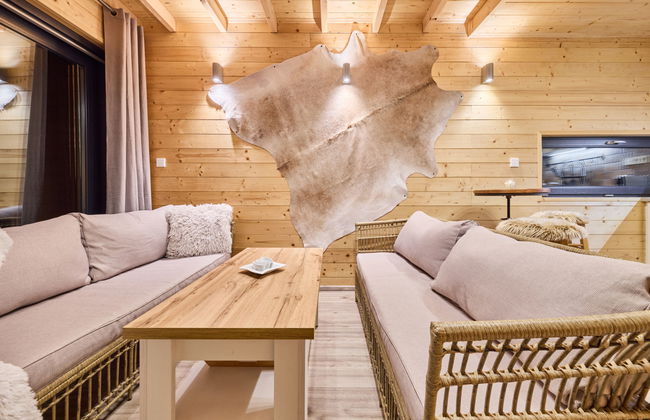 Casa de 2 quartos em Mladé Buky com piscina e jardim - Foto 12