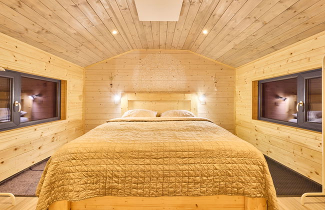 Casa de 2 quartos em Mladé Buky com piscina e jardim - Foto 3