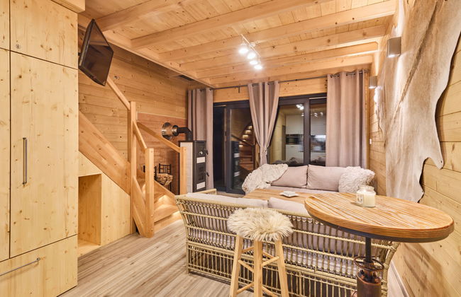 Casa de 2 quartos em Mladé Buky com piscina e jardim - Foto 6
