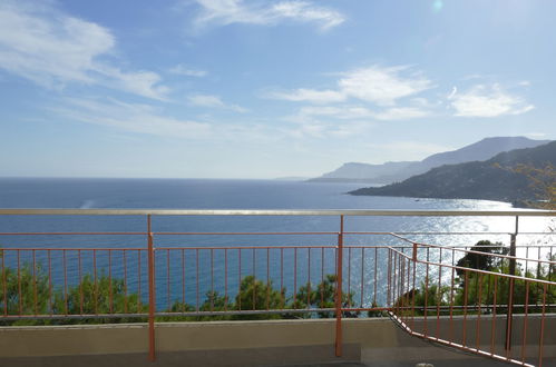 Foto 1 - Apartamento de 1 quarto em Ventimiglia com terraço e vistas do mar