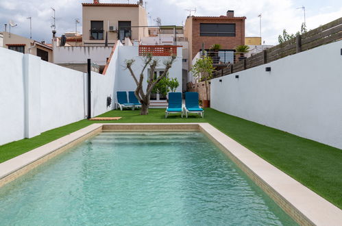 Foto 1 - Casa de 3 quartos em Malgrat de Mar com piscina privada e jardim