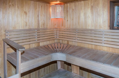 Foto 17 - Casa de 4 habitaciones en Inari con sauna y vistas a la montaña