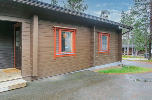 Foto 3 - Casa de 4 habitaciones en Inari con sauna y vistas a la montaña