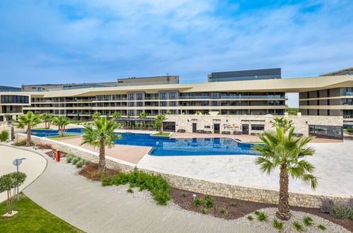 Foto 8 - Casa de 4 habitaciones en Umag con piscina y jardín