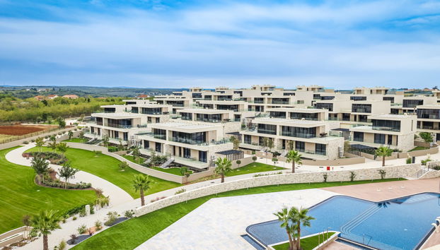 Maison de 5 chambres à Umag avec piscine et jardin - Photo 2