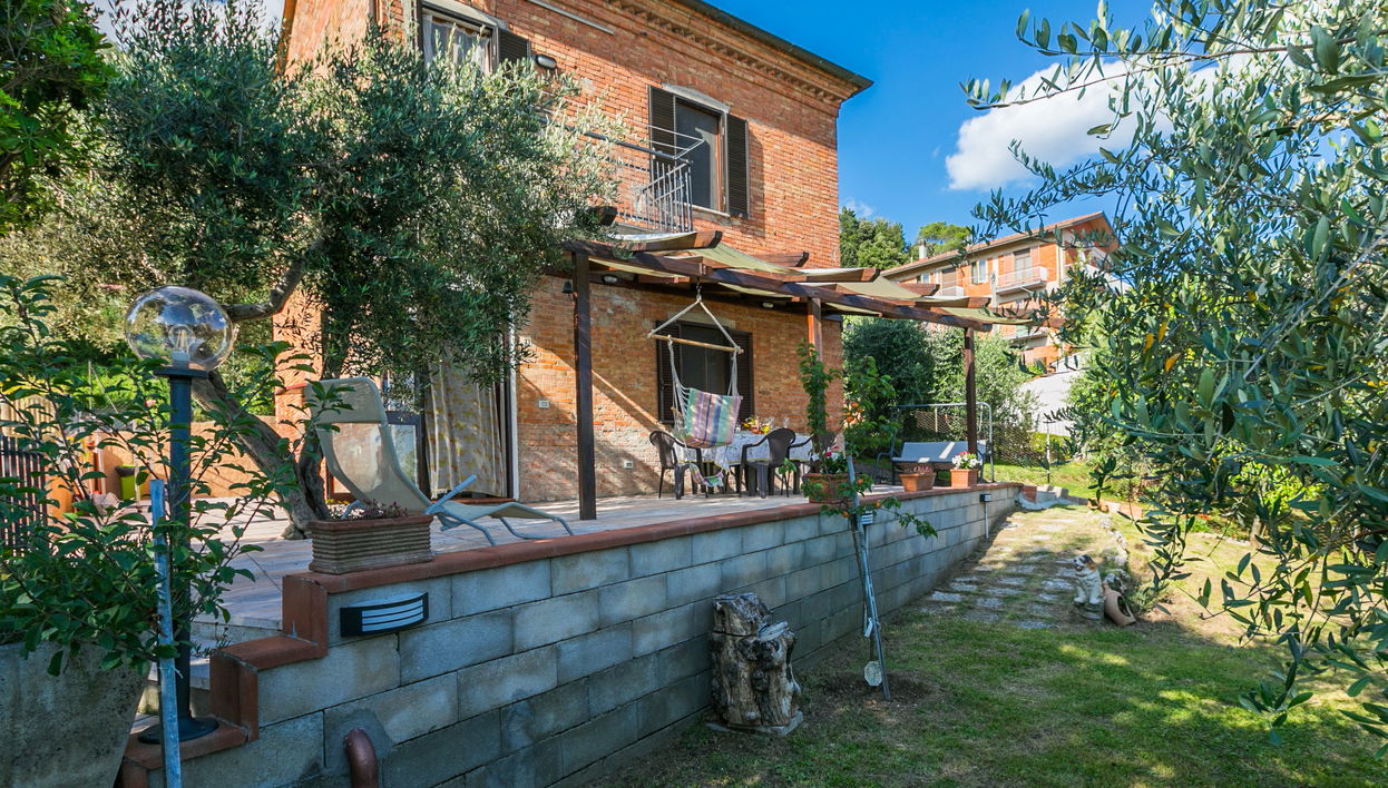 Casa de 3 quartos em Chiusi com jardim e terraço - Foto 1