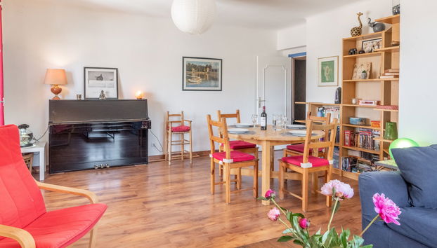 2 bedroom Apartment in Nice - Photo 2