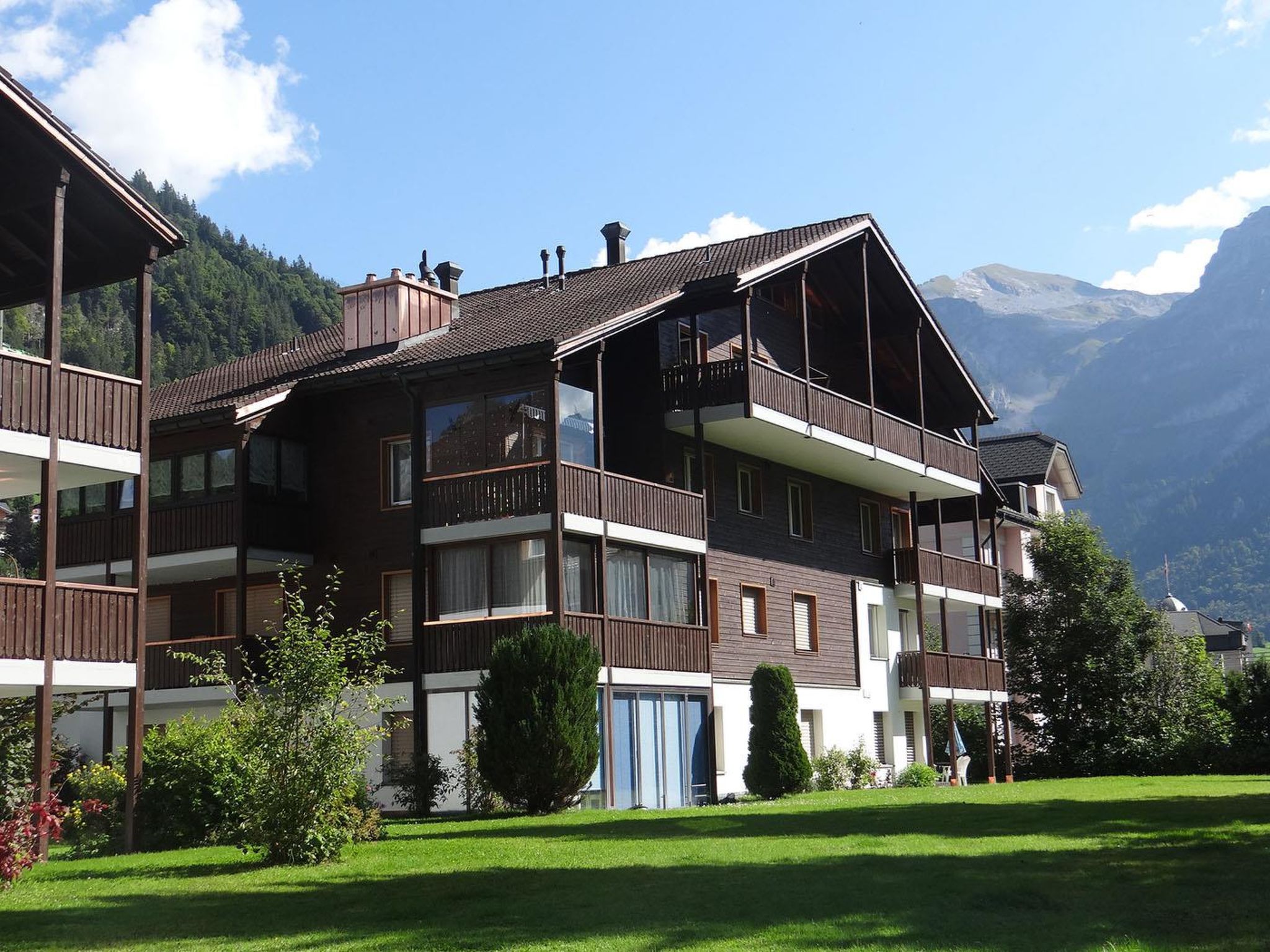 Foto 1 - Apartamento de 2 habitaciones en Engelberg con jardín