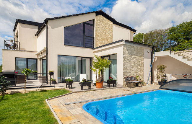 Apartamento de 1 quarto em Lány com piscina e jardim - Foto 5