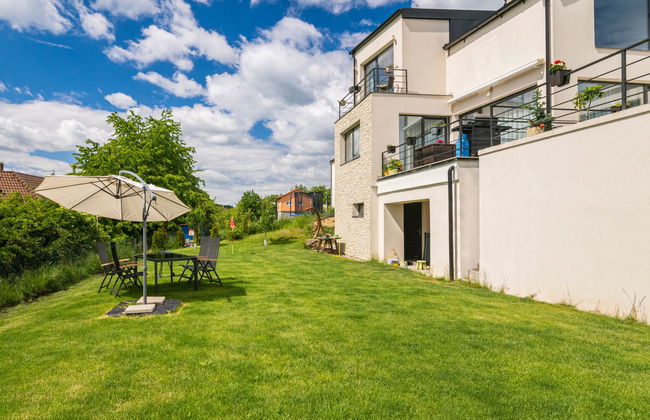 Apartamento de 1 quarto em Lány com piscina e jardim - Foto 16