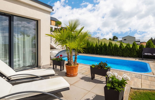 Apartamento de 1 quarto em Lány com piscina e jardim - Foto 15