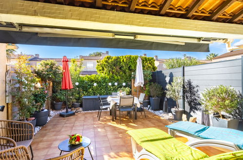 Photo 2 - Maison de 1 chambre à Le Lavandou avec jardin et terrasse