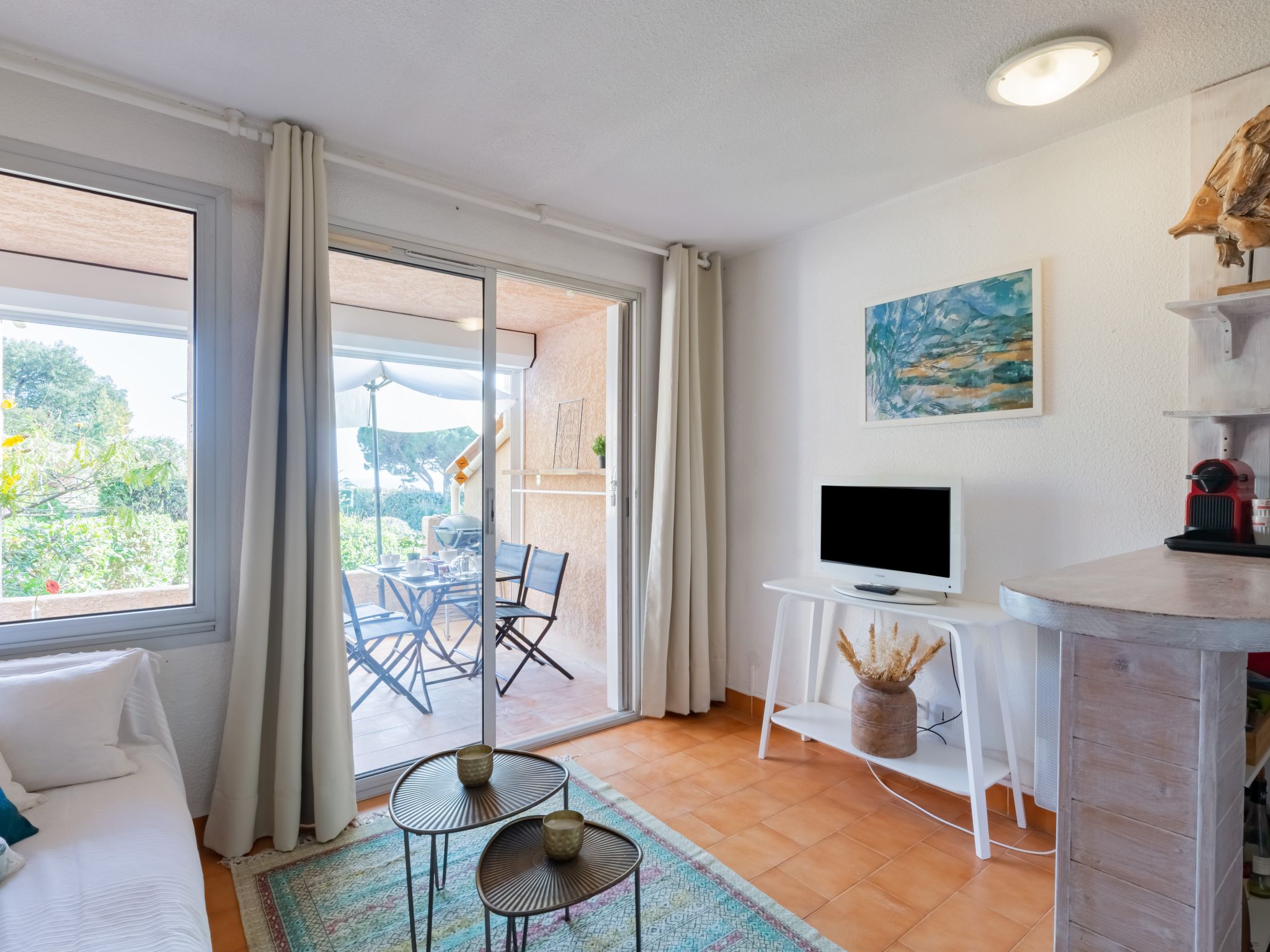 Foto 8 - Appartamento a Sainte-Maxime con piscina e vista mare