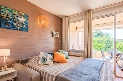 Foto 4 - Apartamento em Sainte-Maxime com piscina e jardim