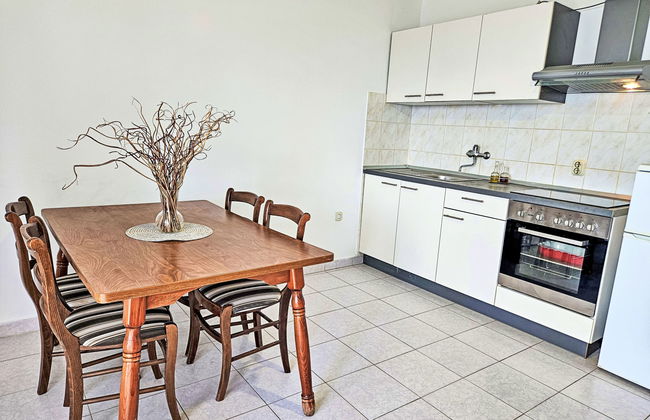 1 bedroom Apartment in Blato with terrace - Photo 4