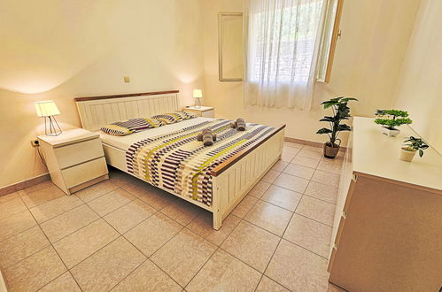 Photo 14 - 1 bedroom Apartment in Blato with terrace