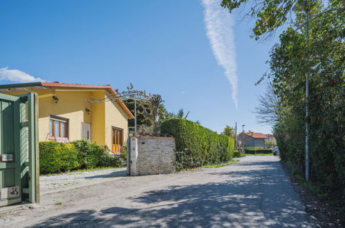 Photo 25 - Maison de 2 chambres à Pietrasanta avec jardin et vues à la mer