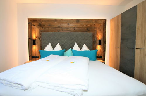 Foto 3 - Appartamento con 1 camera da letto a Ramsau im Zillertal con giardino e vista sulle montagne