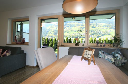 Foto 17 - Apartment mit 1 Schlafzimmer in Ramsau im Zillertal mit garten