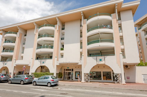 Photo 17 - Appartement de 1 chambre à Fréjus avec piscine et vues à la mer