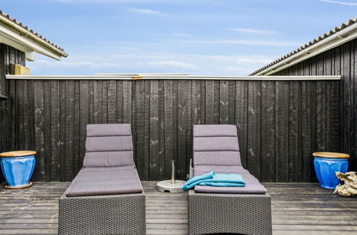 Foto 9 - Casa con 3 camere da letto a Harrerenden con terrazza