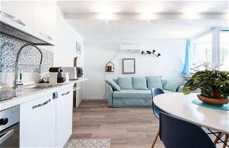 Foto 1 - Apartamento de 1 habitación en Finale Ligure con jardín y vistas al mar