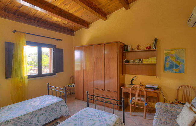 Haus mit 5 Schlafzimmern in Solarino mit privater pool und garten - Foto 20