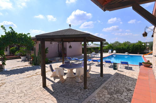 Photo 31 - 3 bedroom House in Solarino with private pool and garden