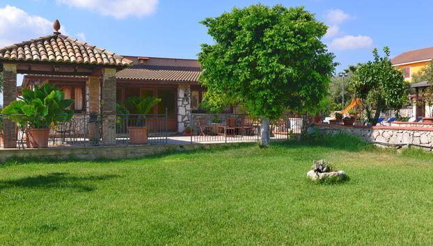 Haus mit 5 Schlafzimmern in Solarino mit privater pool und garten - Foto 4