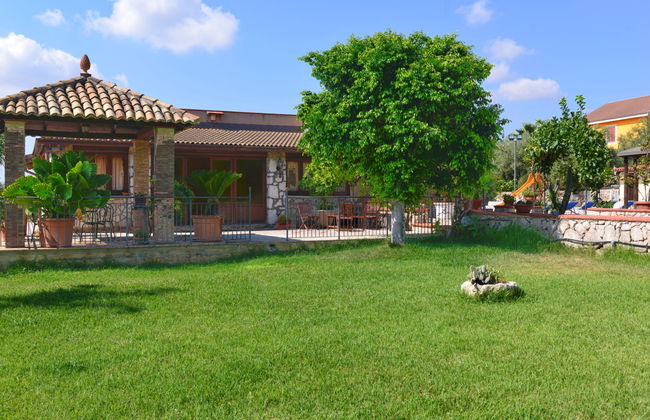 Haus mit 5 Schlafzimmern in Solarino mit privater pool und garten - Foto 4