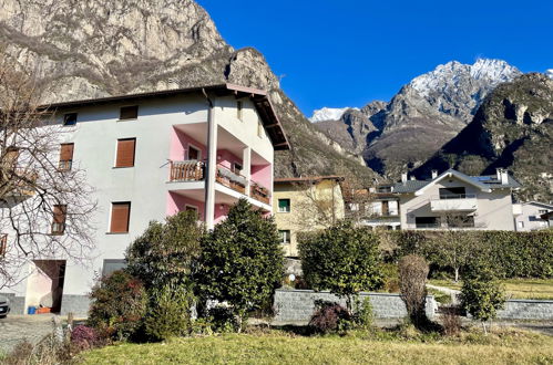 Photo 32 - Appartement de 3 chambres à Novate Mezzola avec jardin et vues sur la montagne