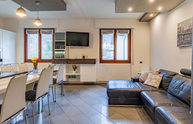 Appartement de 4 chambres à Novate Mezzola avec jardin - Photo 8