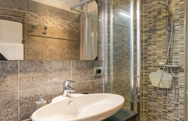 Appartement de 4 chambres à Novate Mezzola avec jardin - Photo 29