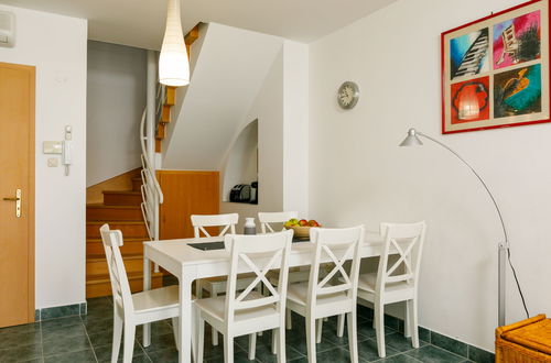 Photo 3 - Appartement de 3 chambres à Balatonőszöd avec vues sur la montagne